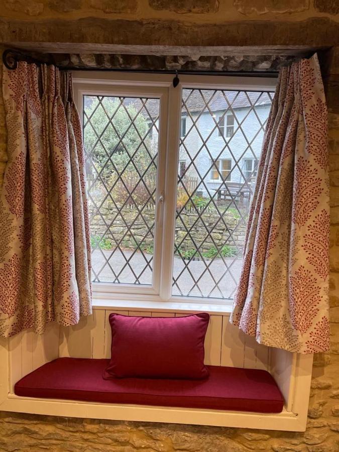 Cotswold Coombe Cottage Wotton-under-Edge 외부 사진
