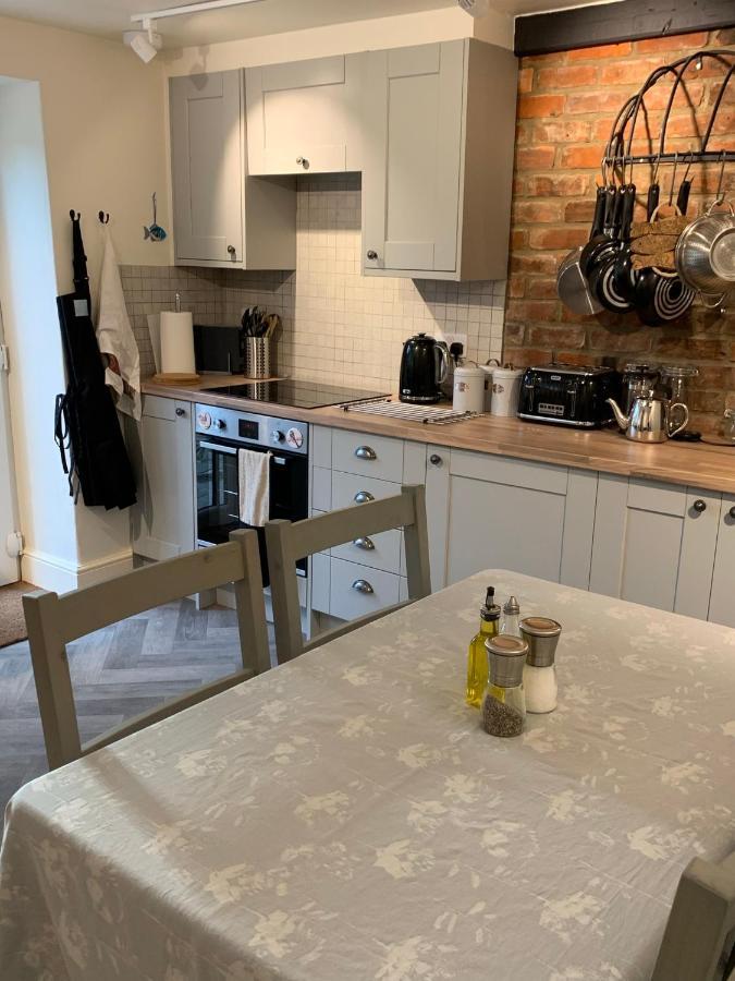 Cotswold Coombe Cottage Wotton-under-Edge 외부 사진