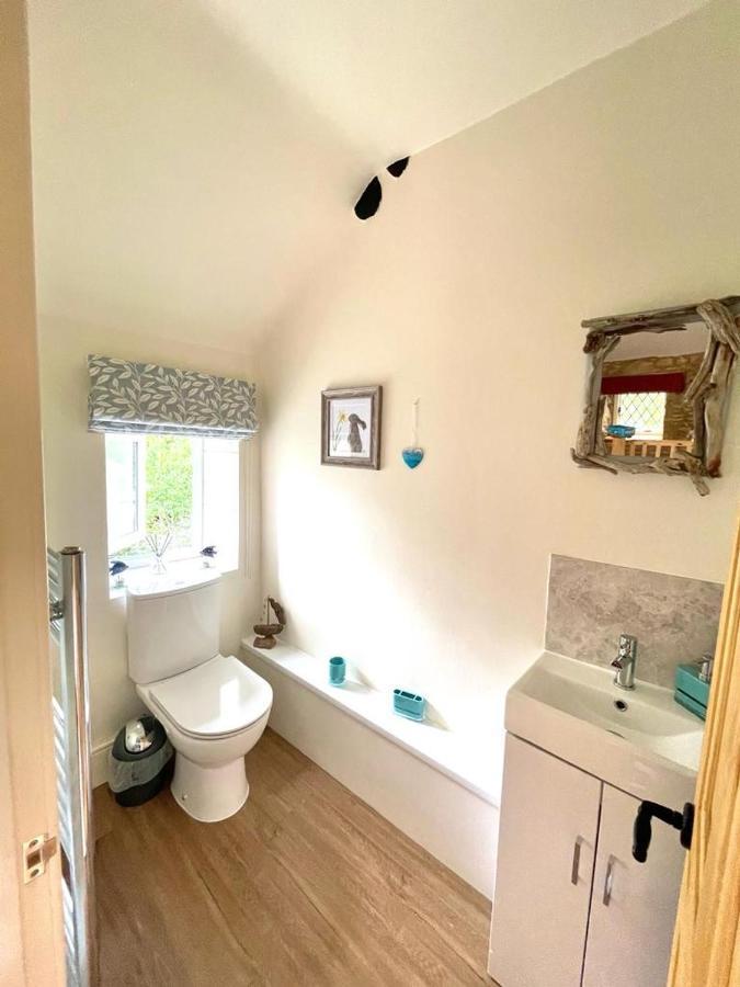 Cotswold Coombe Cottage Wotton-under-Edge 외부 사진